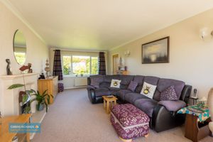 Sitting Room- click for photo gallery